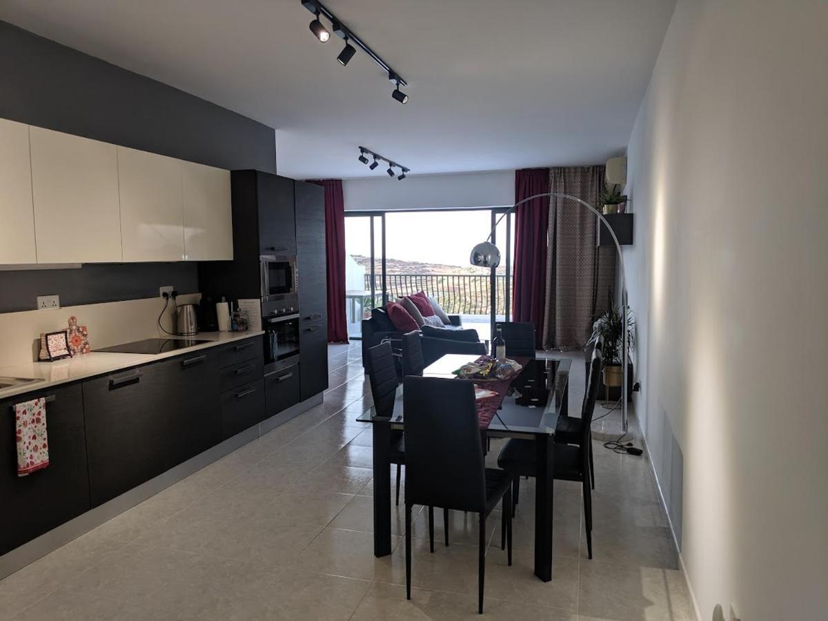 Gaia Penthouse Sea And Country Views Home 세인트폴스베이 외부 사진