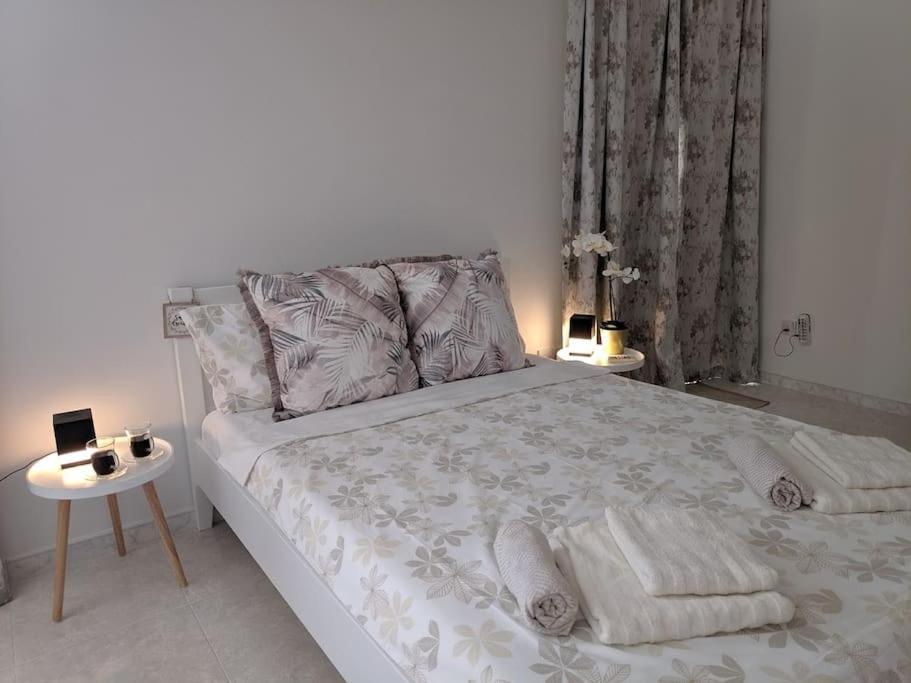 Gaia Penthouse Sea And Country Views Home 세인트폴스베이 외부 사진