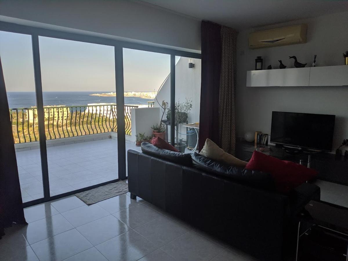 Gaia Penthouse Sea And Country Views Home 세인트폴스베이 외부 사진