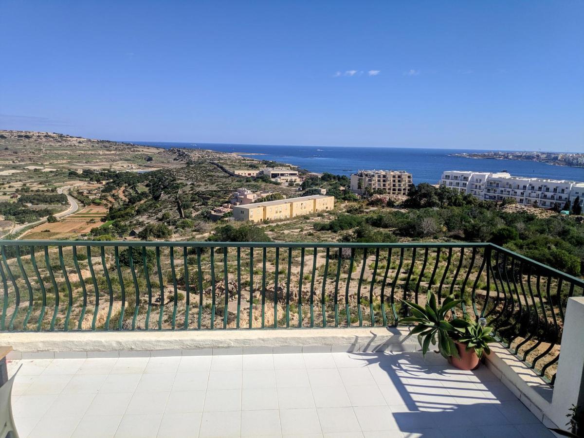 Gaia Penthouse Sea And Country Views Home 세인트폴스베이 외부 사진