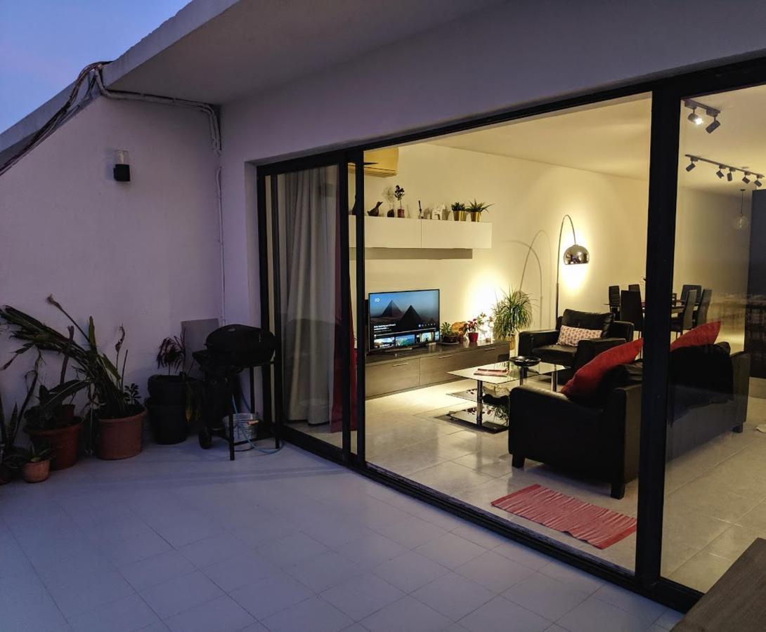 Gaia Penthouse Sea And Country Views Home 세인트폴스베이 외부 사진