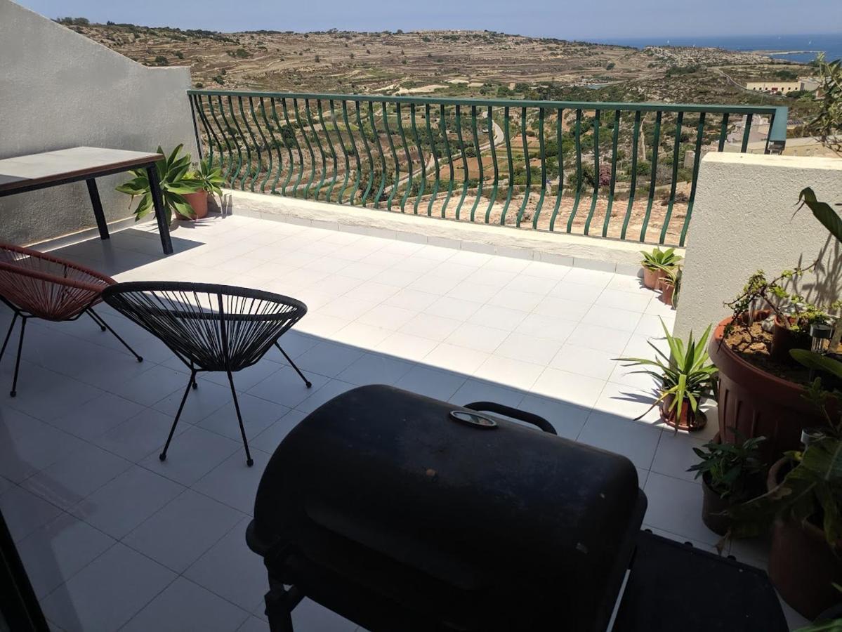 Gaia Penthouse Sea And Country Views Home 세인트폴스베이 외부 사진